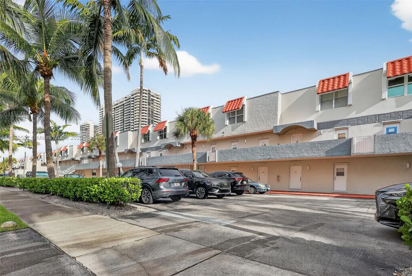 3745 NE 171st St, #57