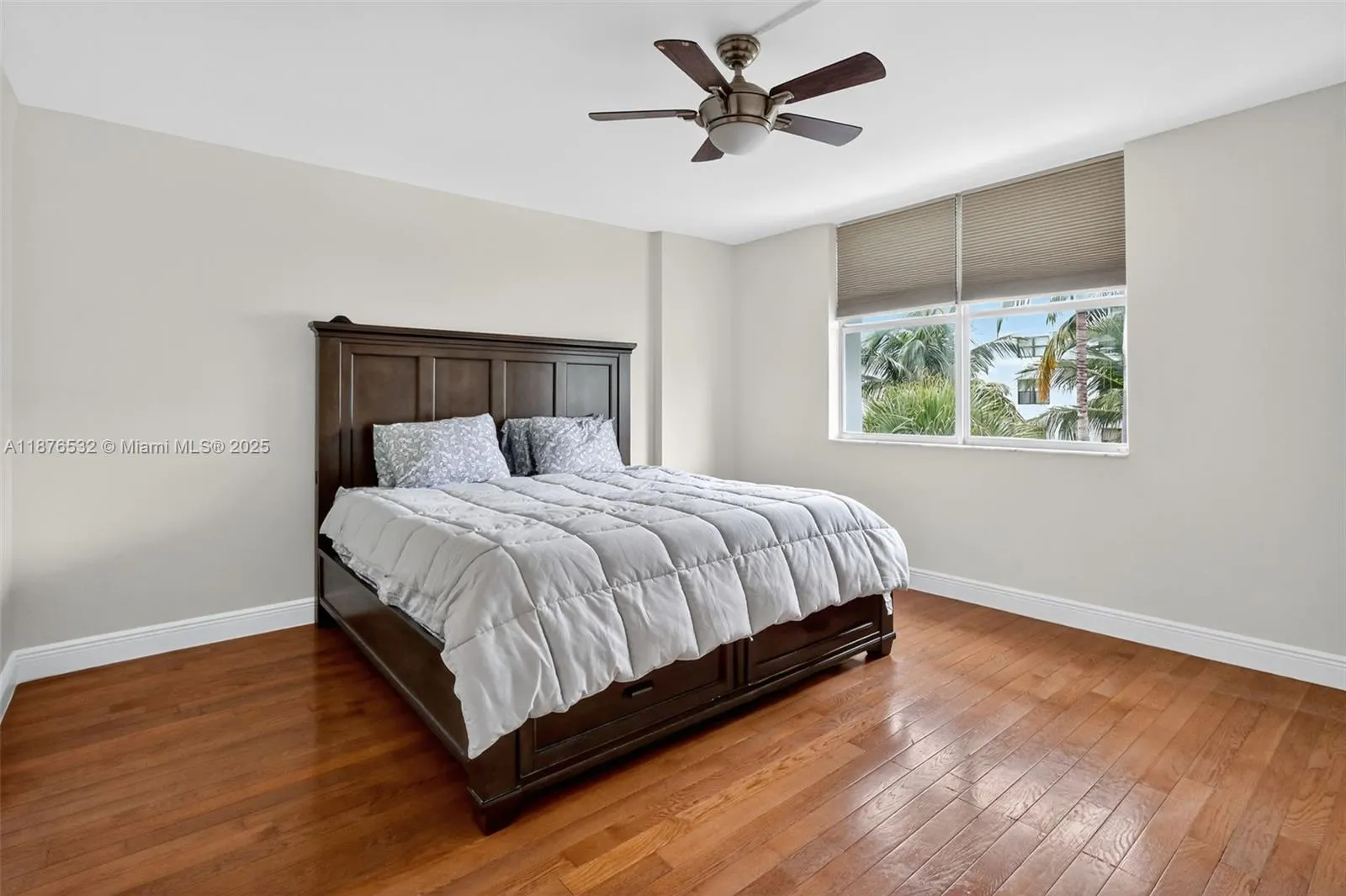 3745 NE 171st St, #57