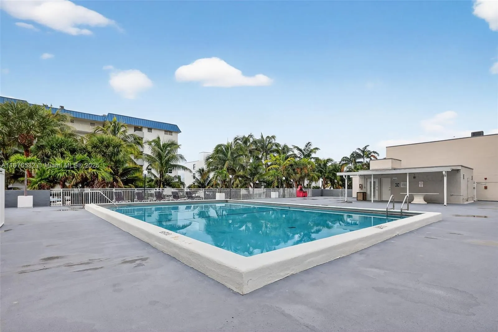 3745 NE 171st St, #57