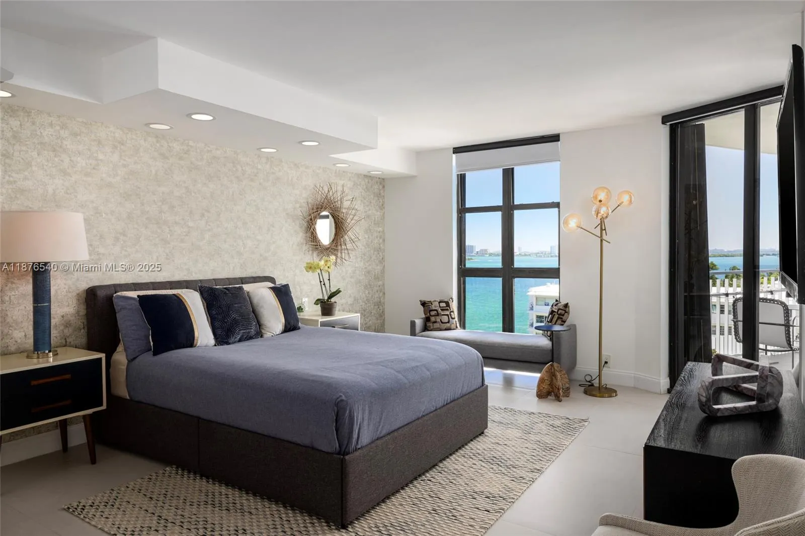4000 Towerside Ter, #804