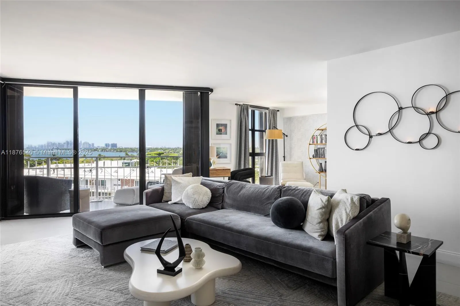 4000 Towerside Ter, #804