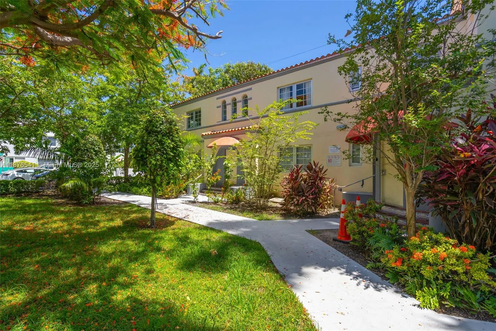 1450 Meridian Ave, #202