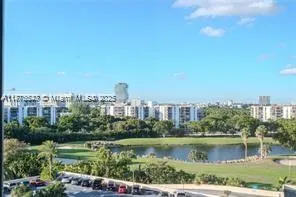 20335 W Country Club Dr, #1608
