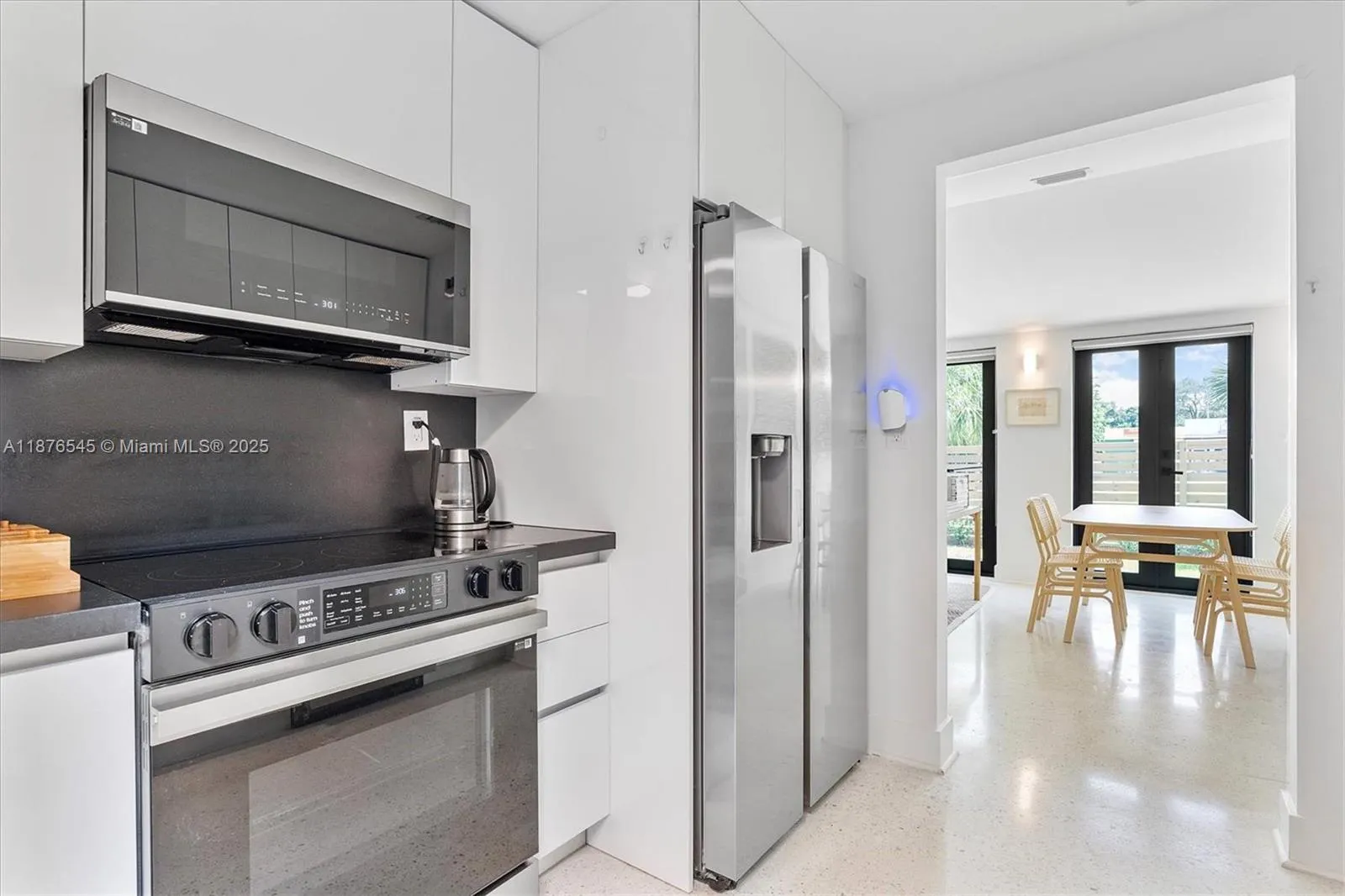 1076 NW 55th St