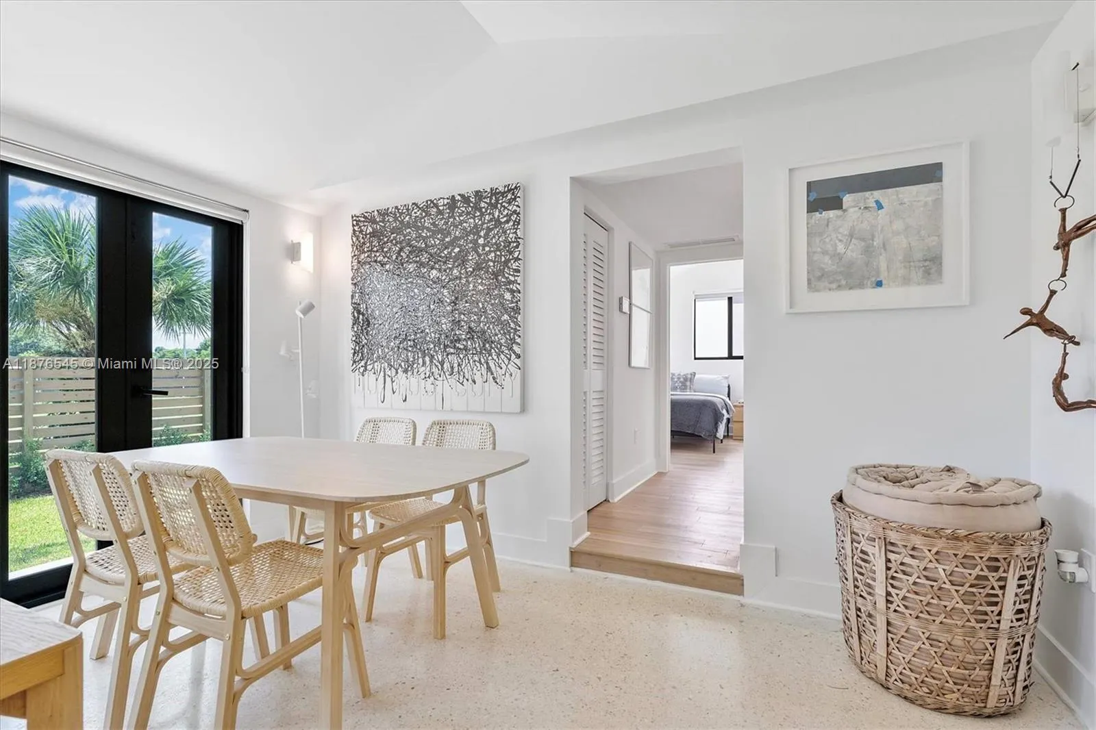 1076 NW 55th St