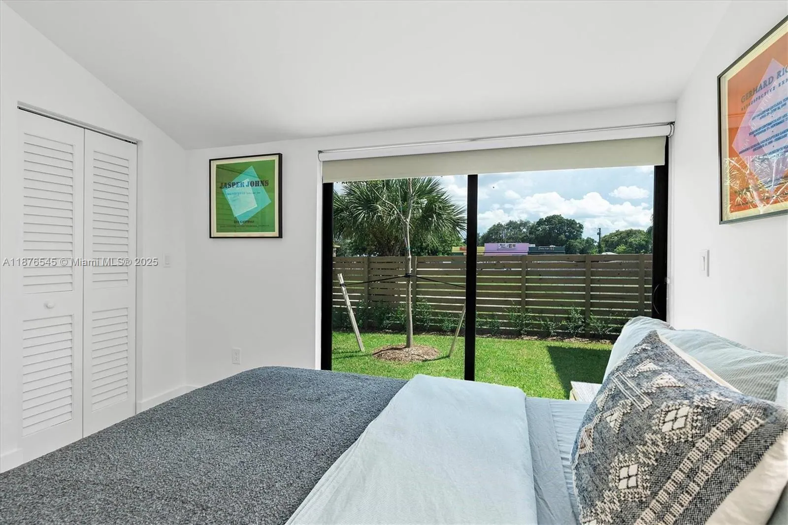 1076 NW 55th St