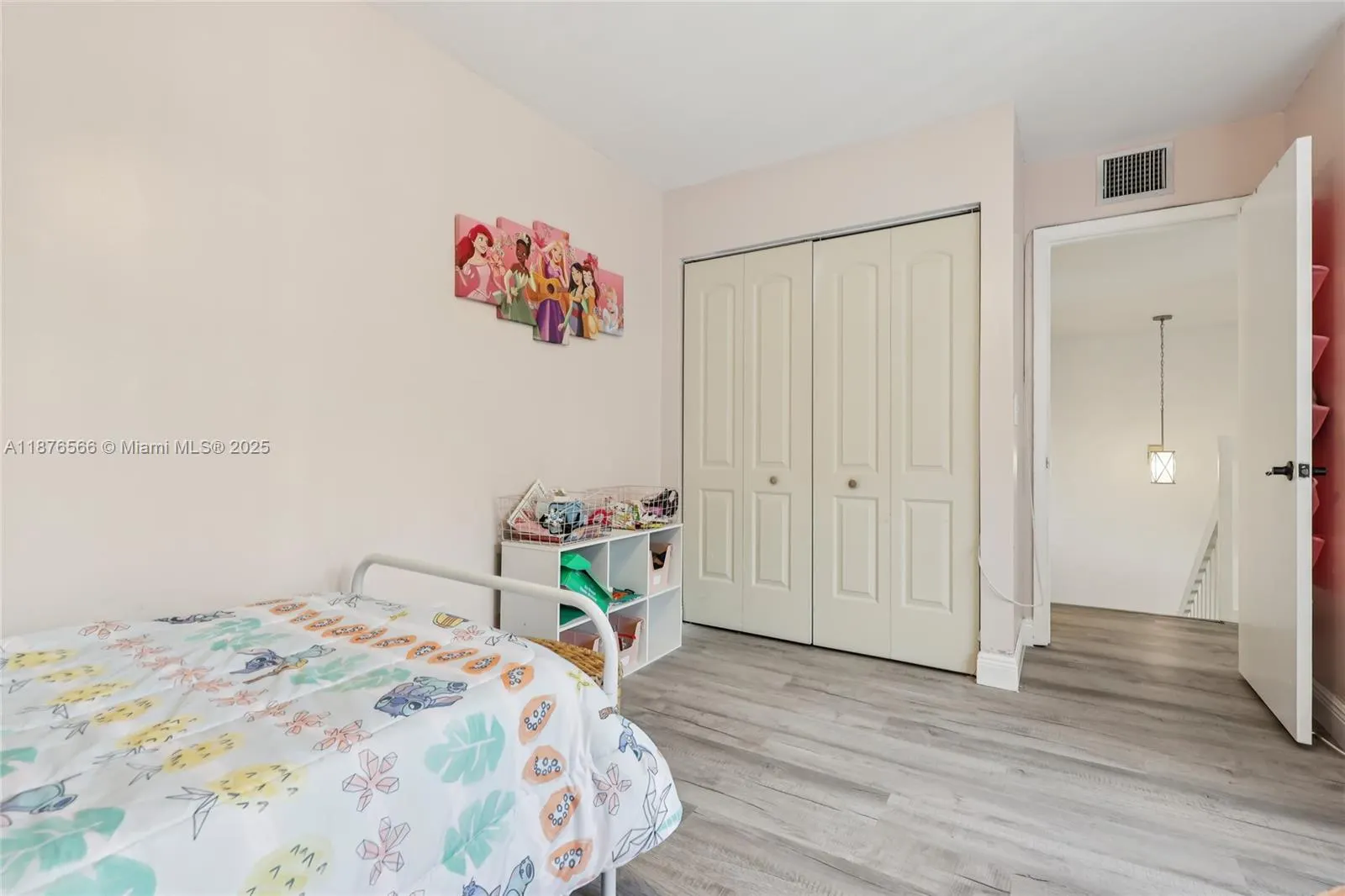 751 SW 120th way