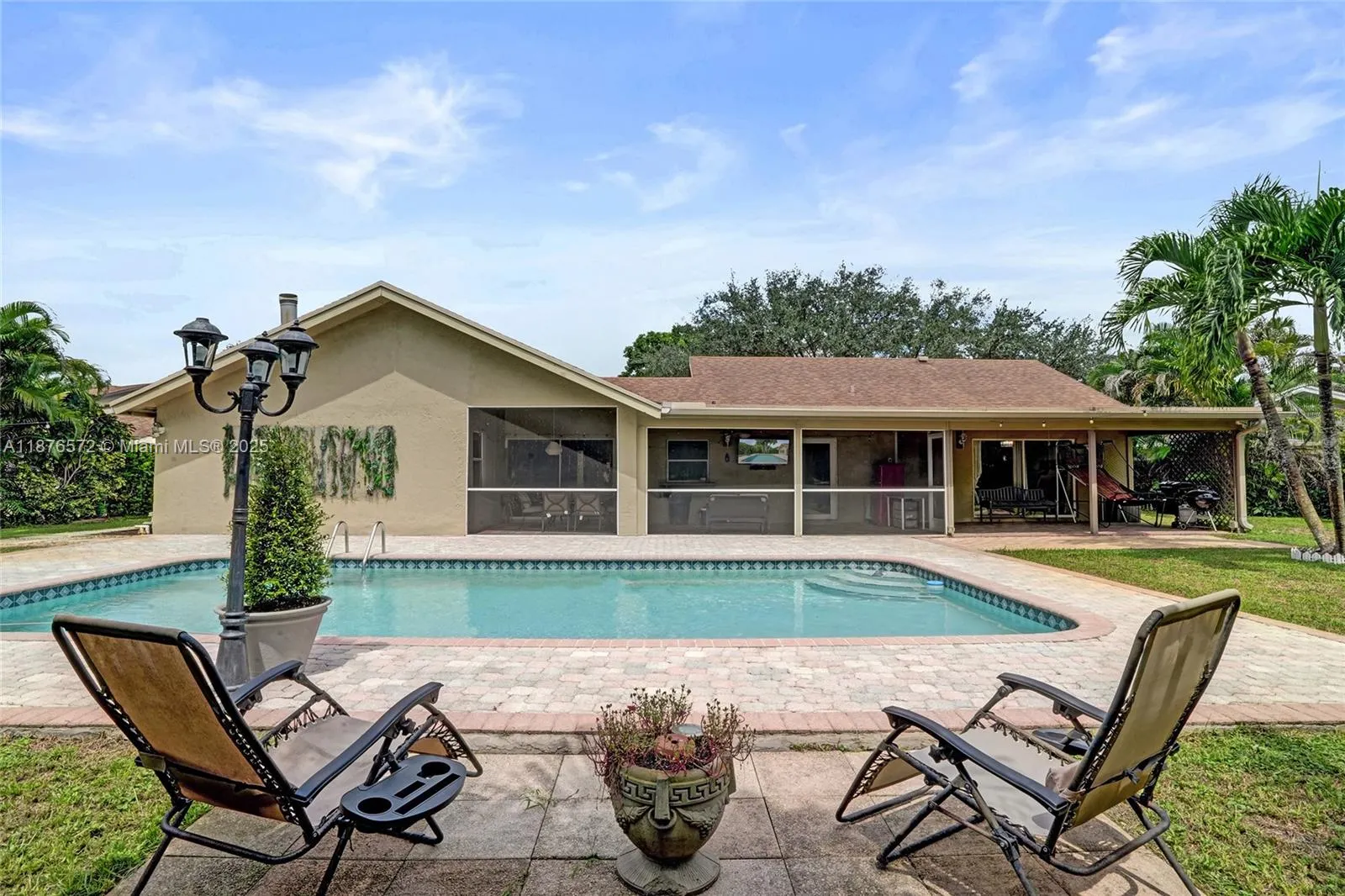 12100 Park Dr