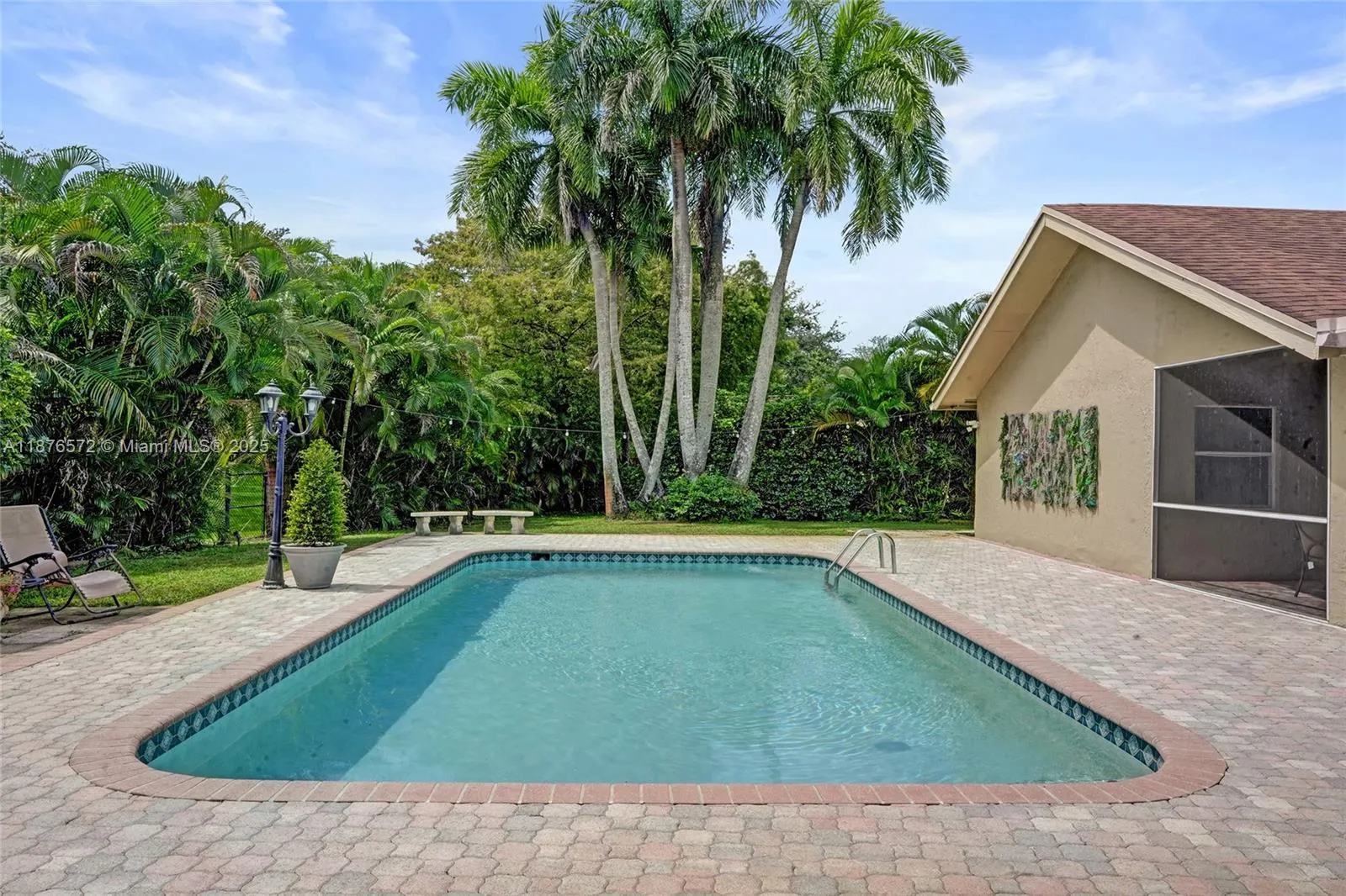 12100 Park Dr