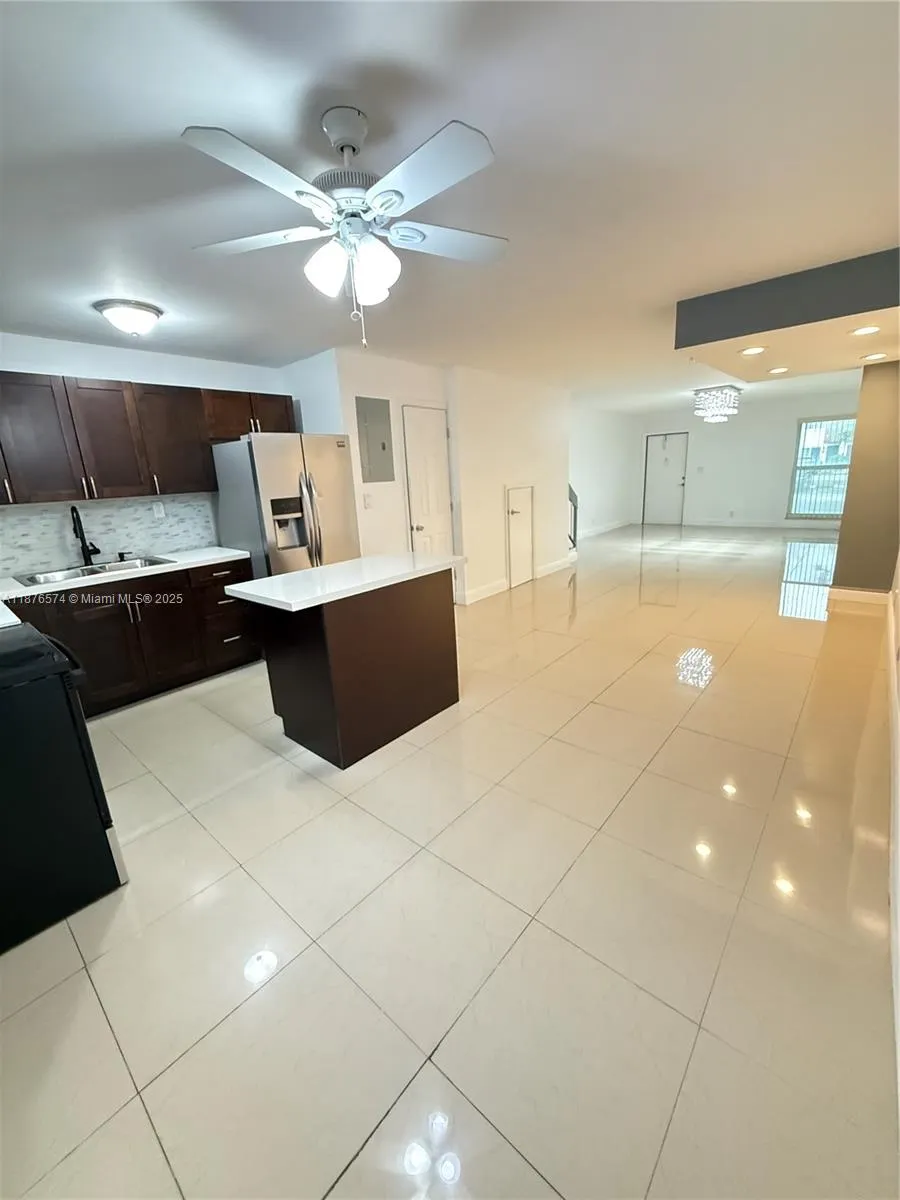 5215 SW 40th Ave, #48