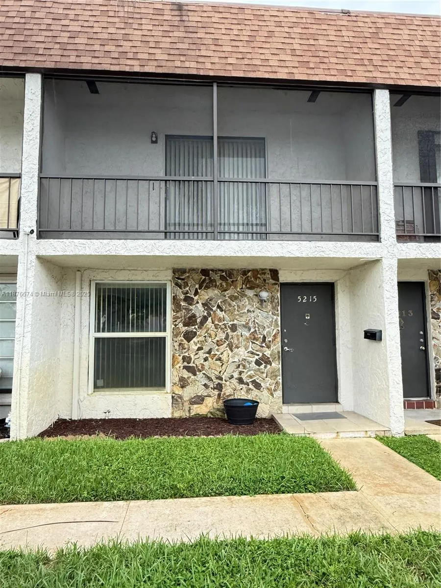 5215 SW 40th Ave, #48