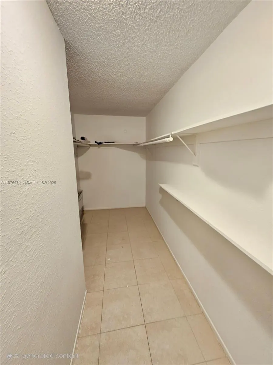 411 Executive Center Dr, #209