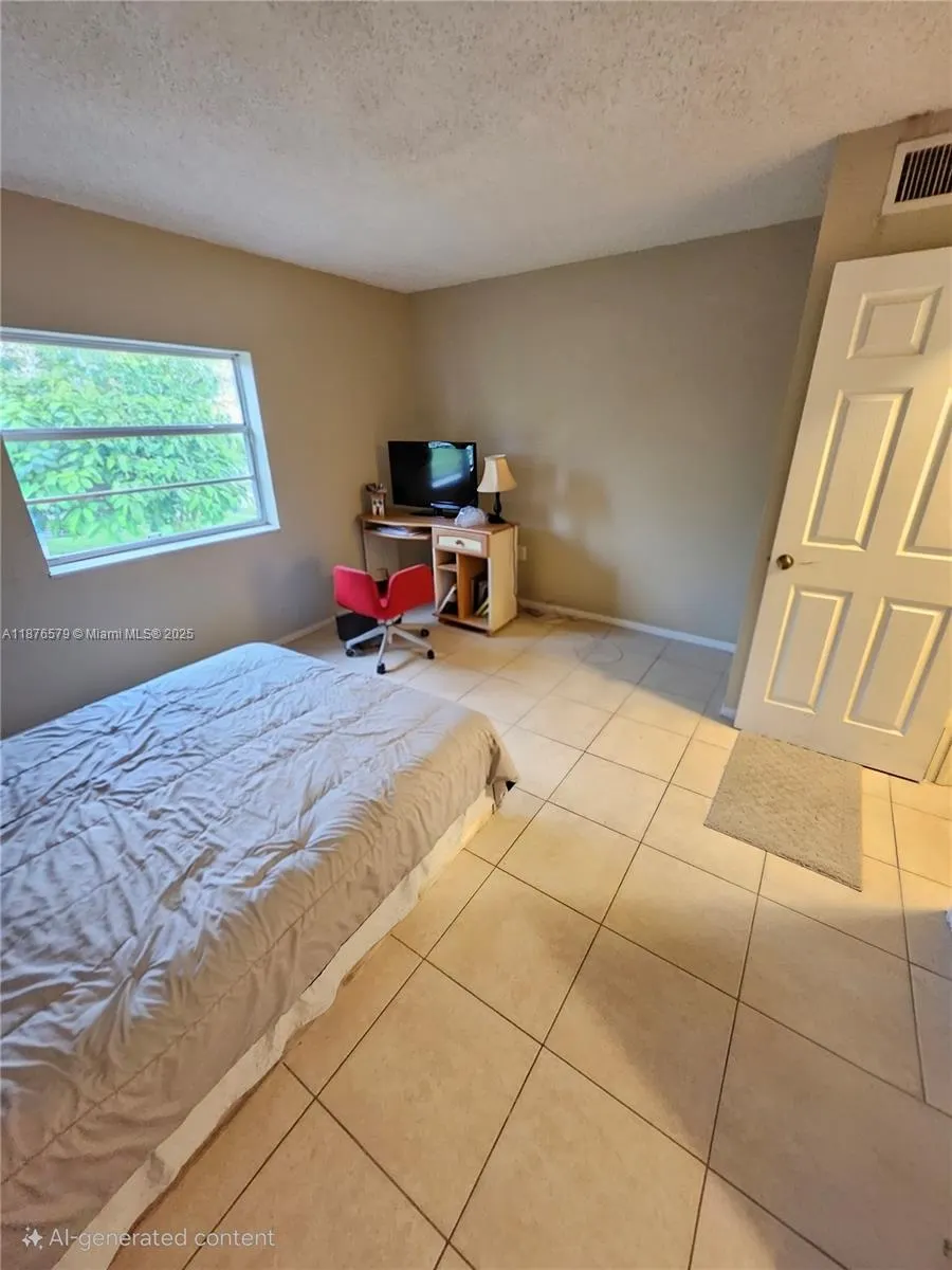 411 Executive Center Dr, #209