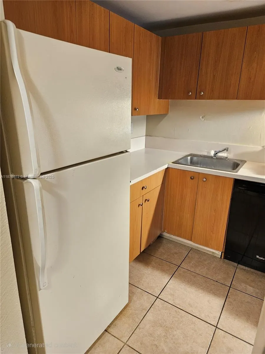 411 Executive Center Dr, #209