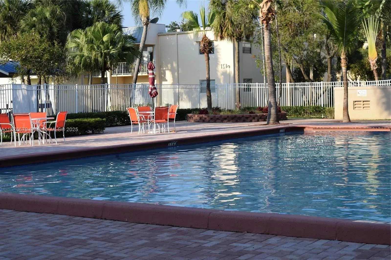 411 Executive Center Dr, #209