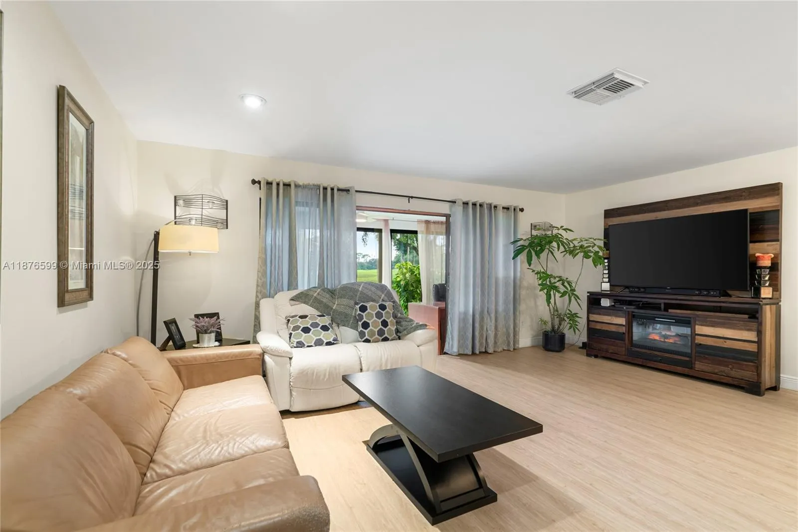 9286 Vista Del Lago, #G