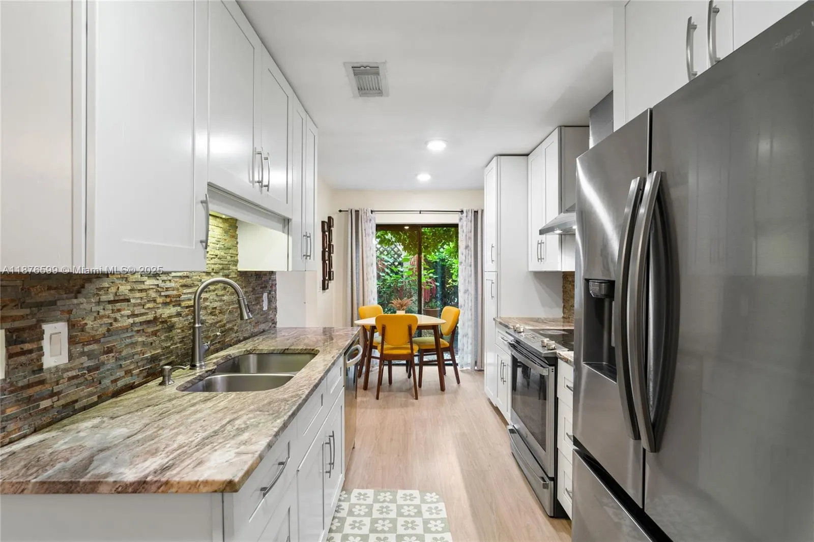 9286 Vista Del Lago, #G