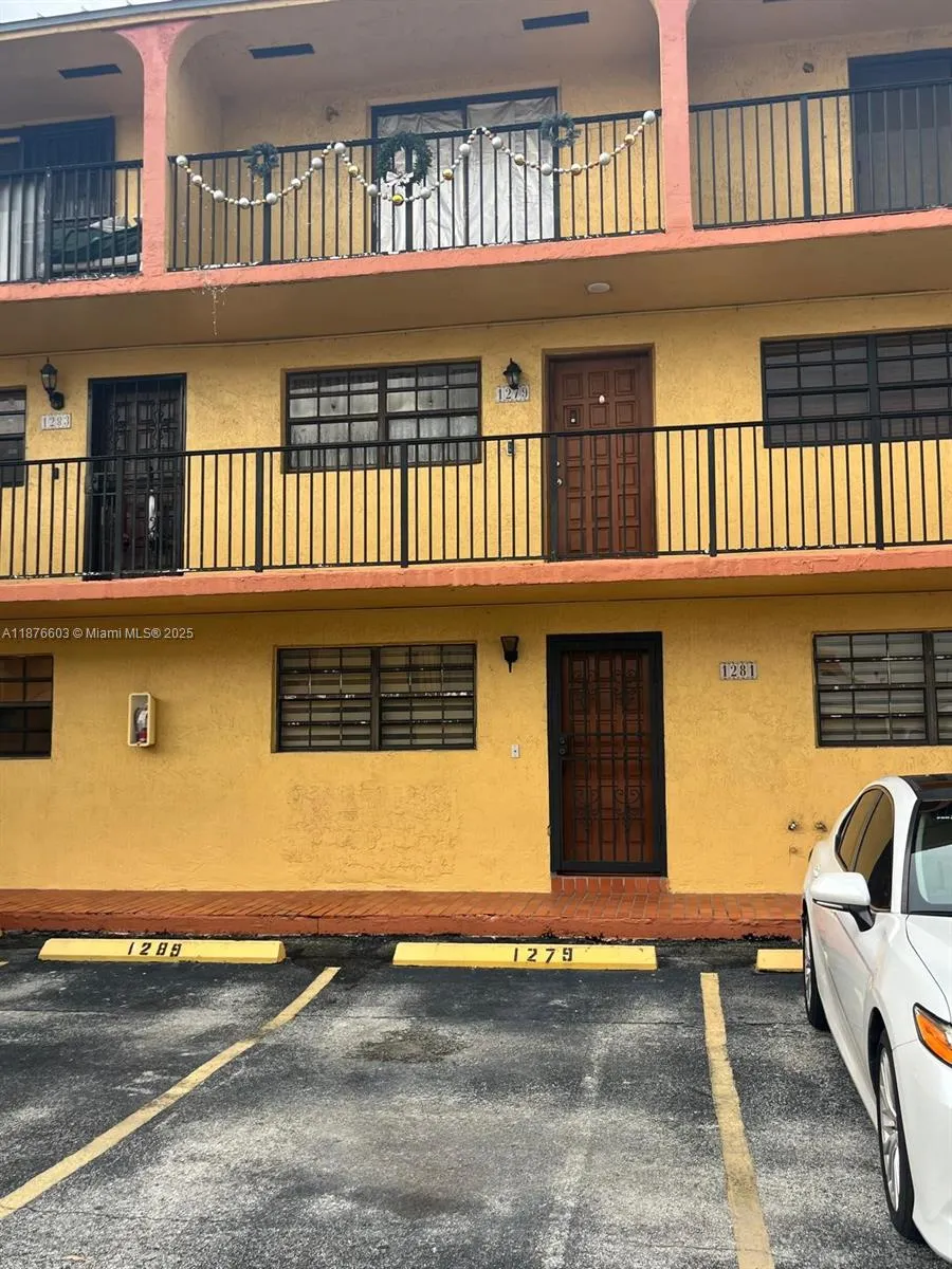 1279 W 51st Pl, #B-13