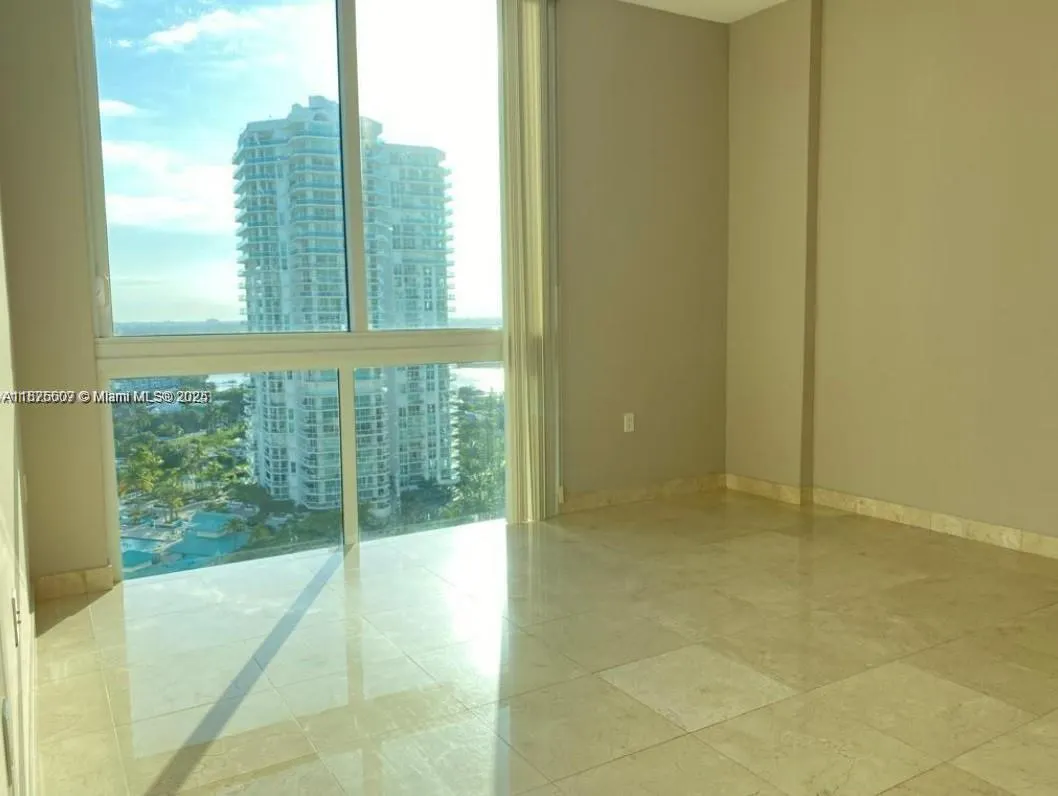 150 Sunny Isles Blvd, #1-1804
