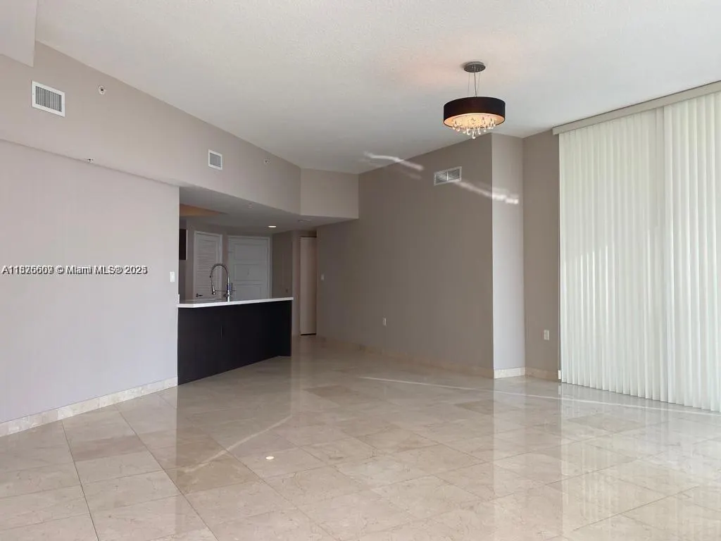 150 Sunny Isles Blvd, #1-1804
