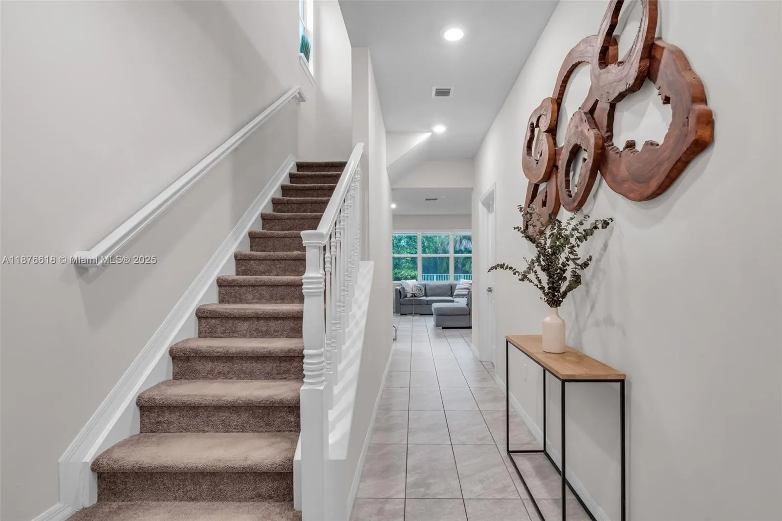 4754 Eucalyptus Dr