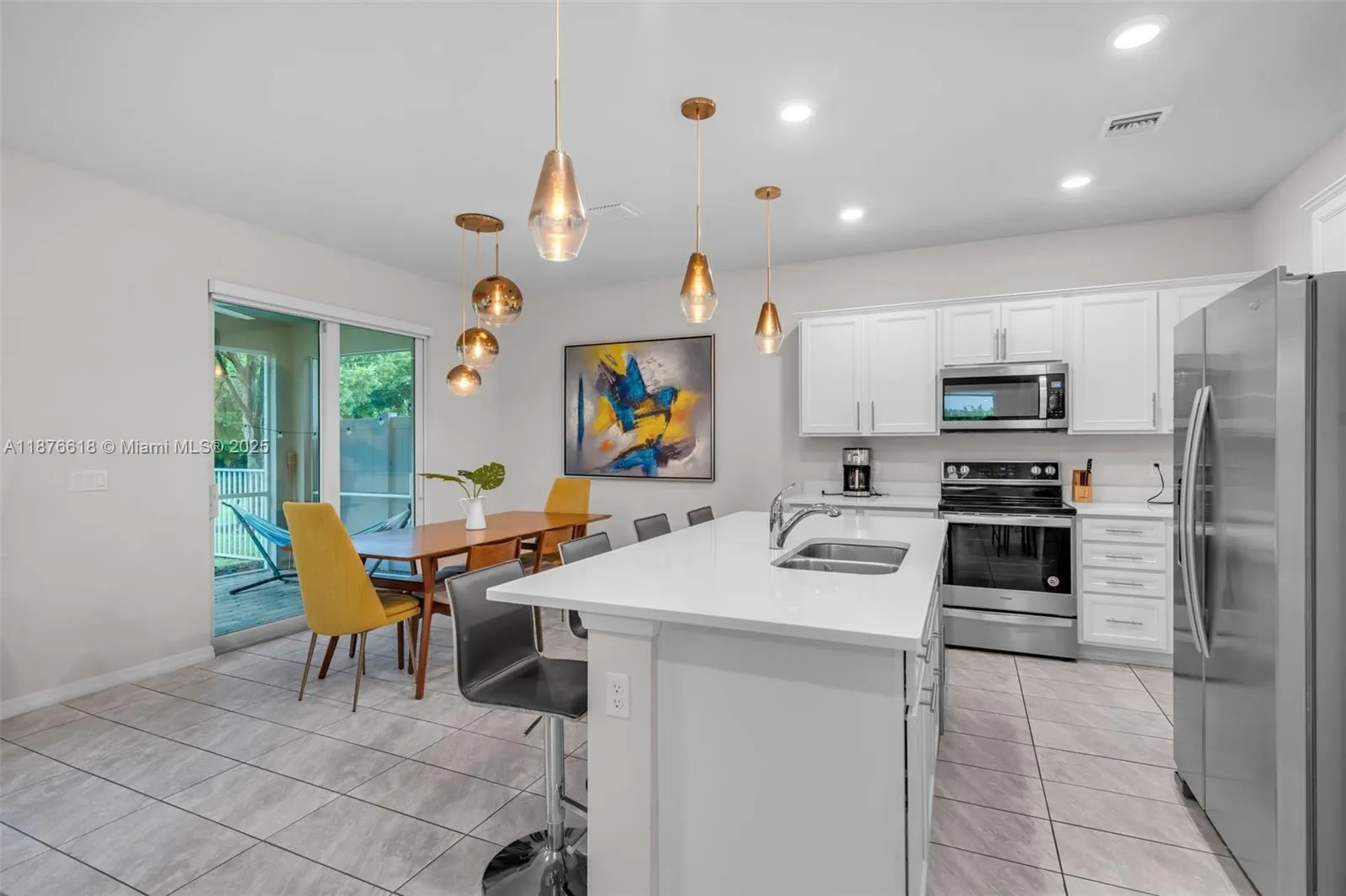 4754 Eucalyptus Dr
