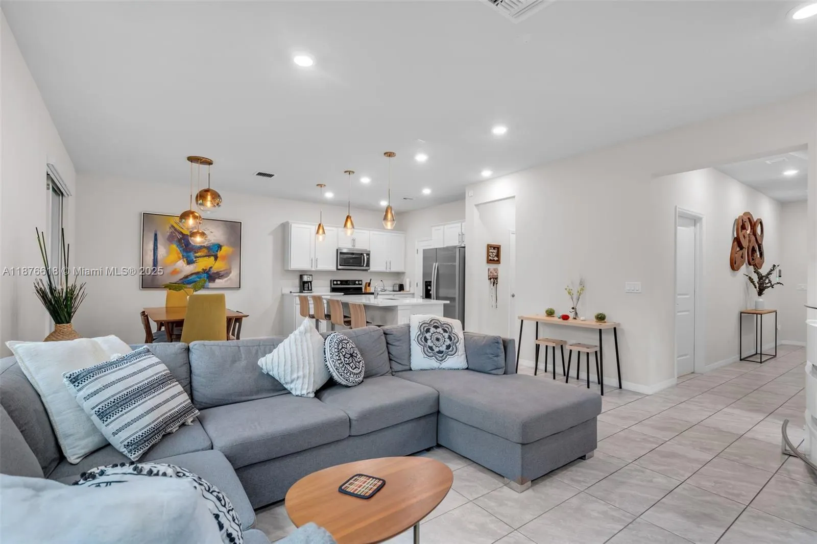 4754 Eucalyptus Dr