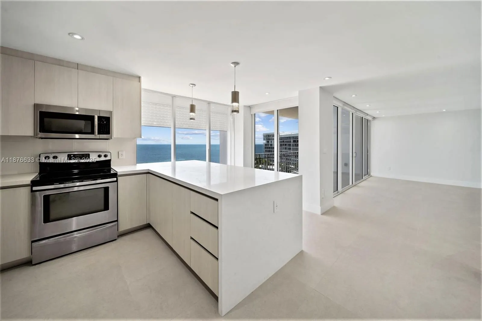 881 Ocean Dr, #8G
