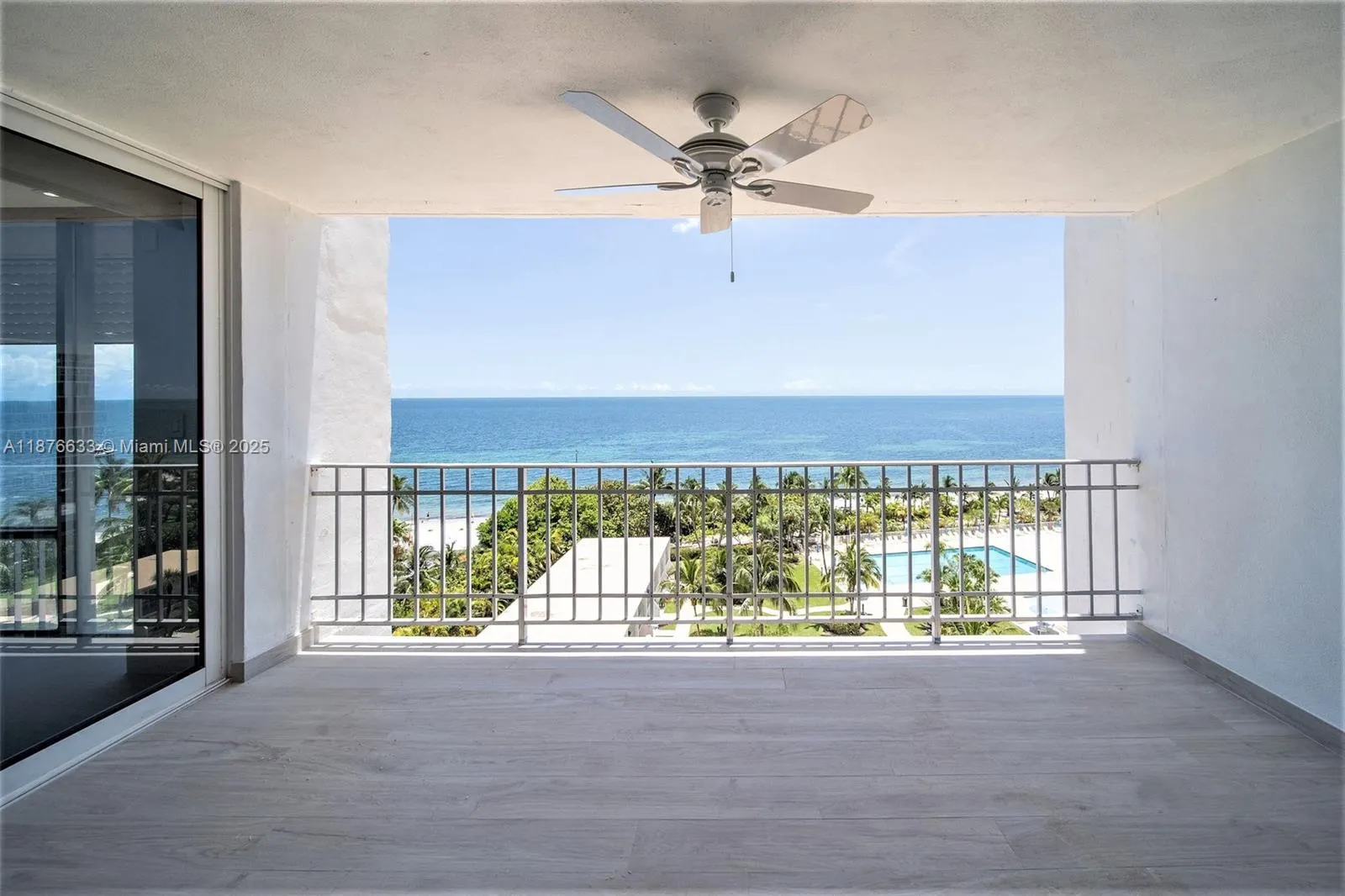 881 Ocean Dr, #8G