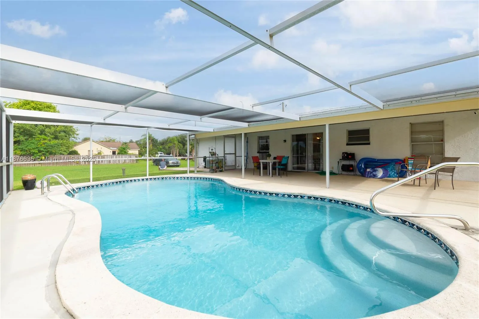 2673 Montego DR