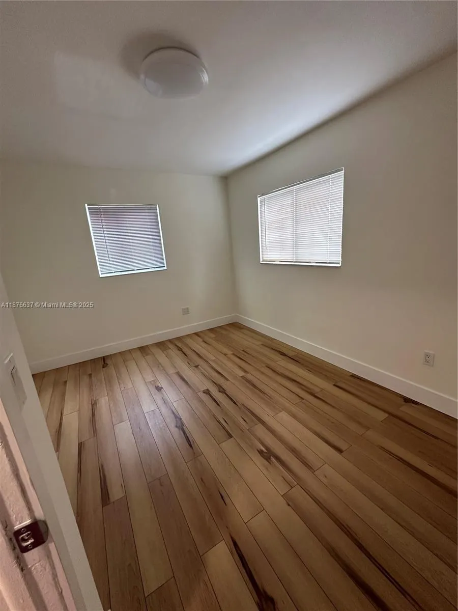 1300 Dunad Ave