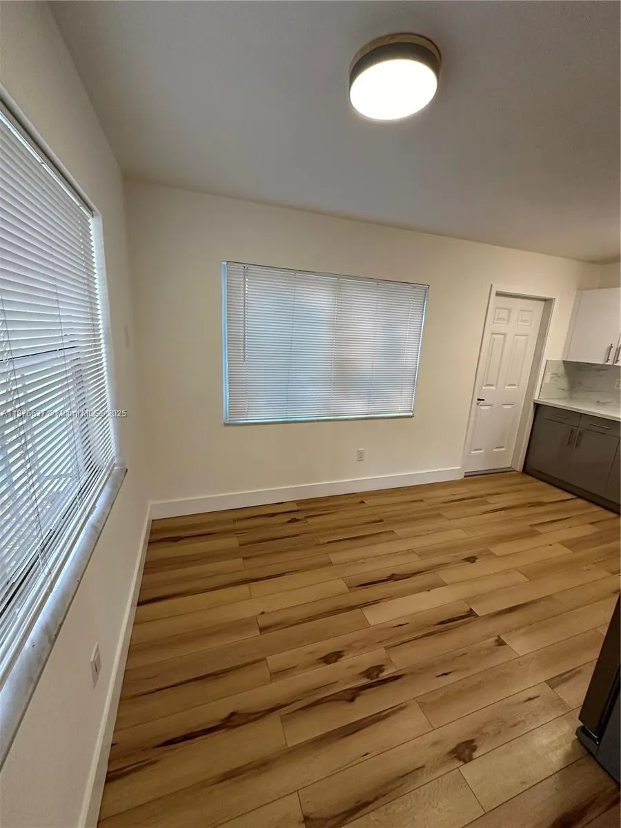 1300 Dunad Ave