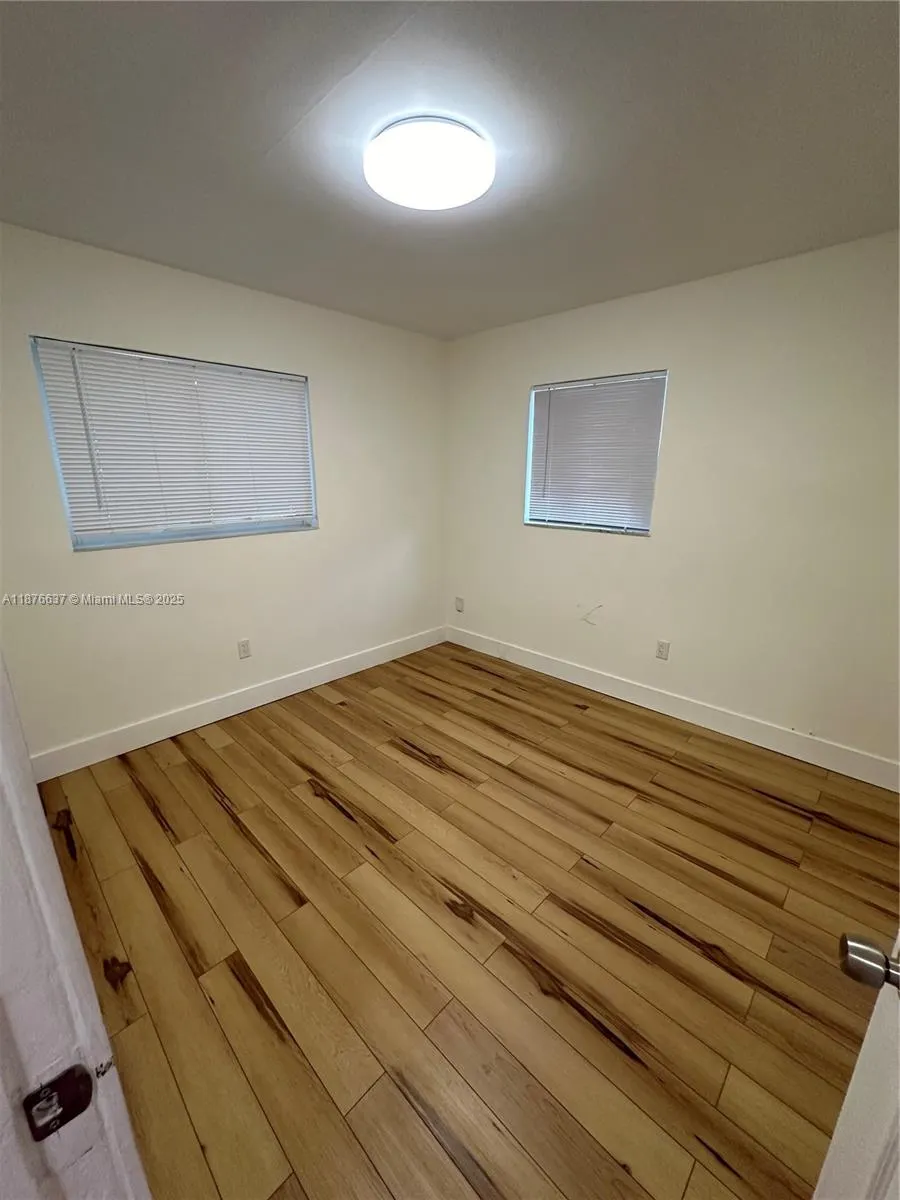 1300 Dunad Ave