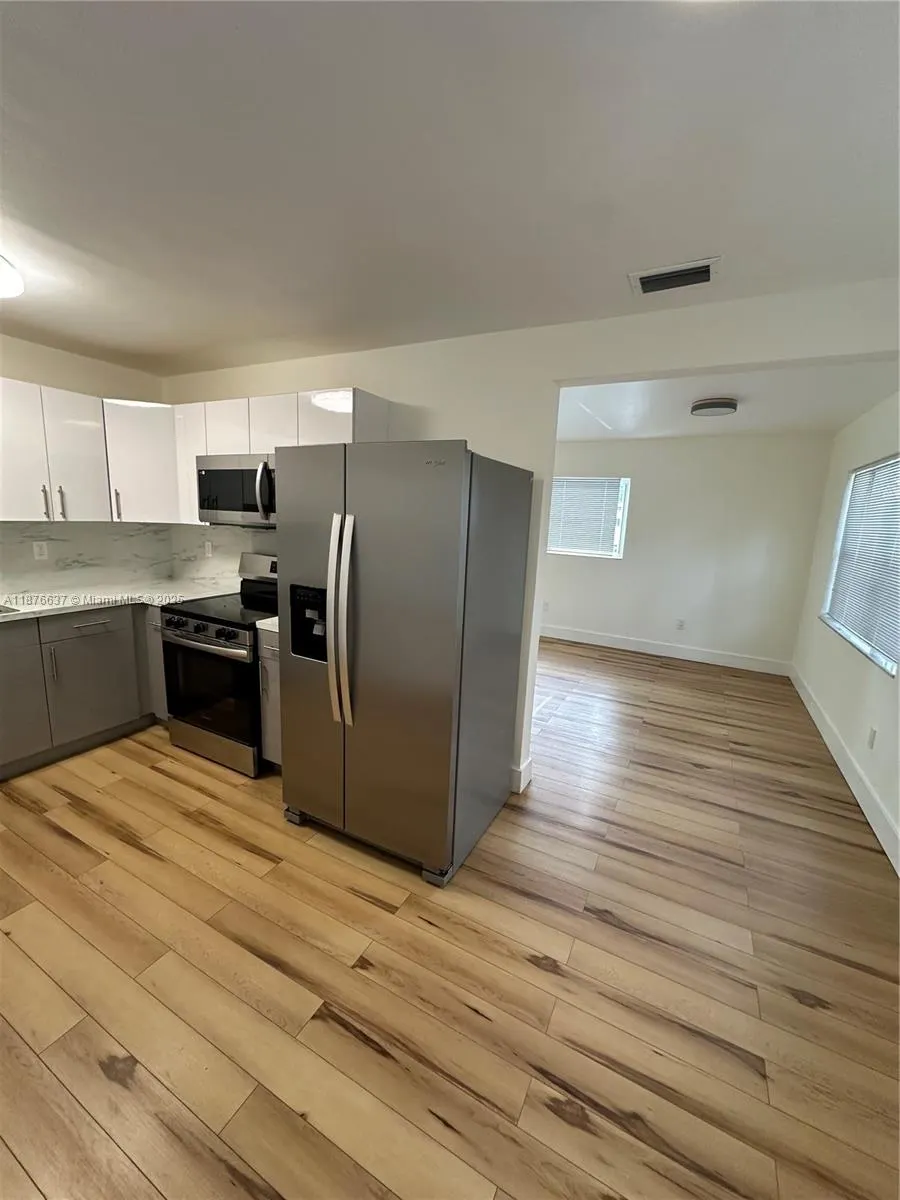 1300 Dunad Ave
