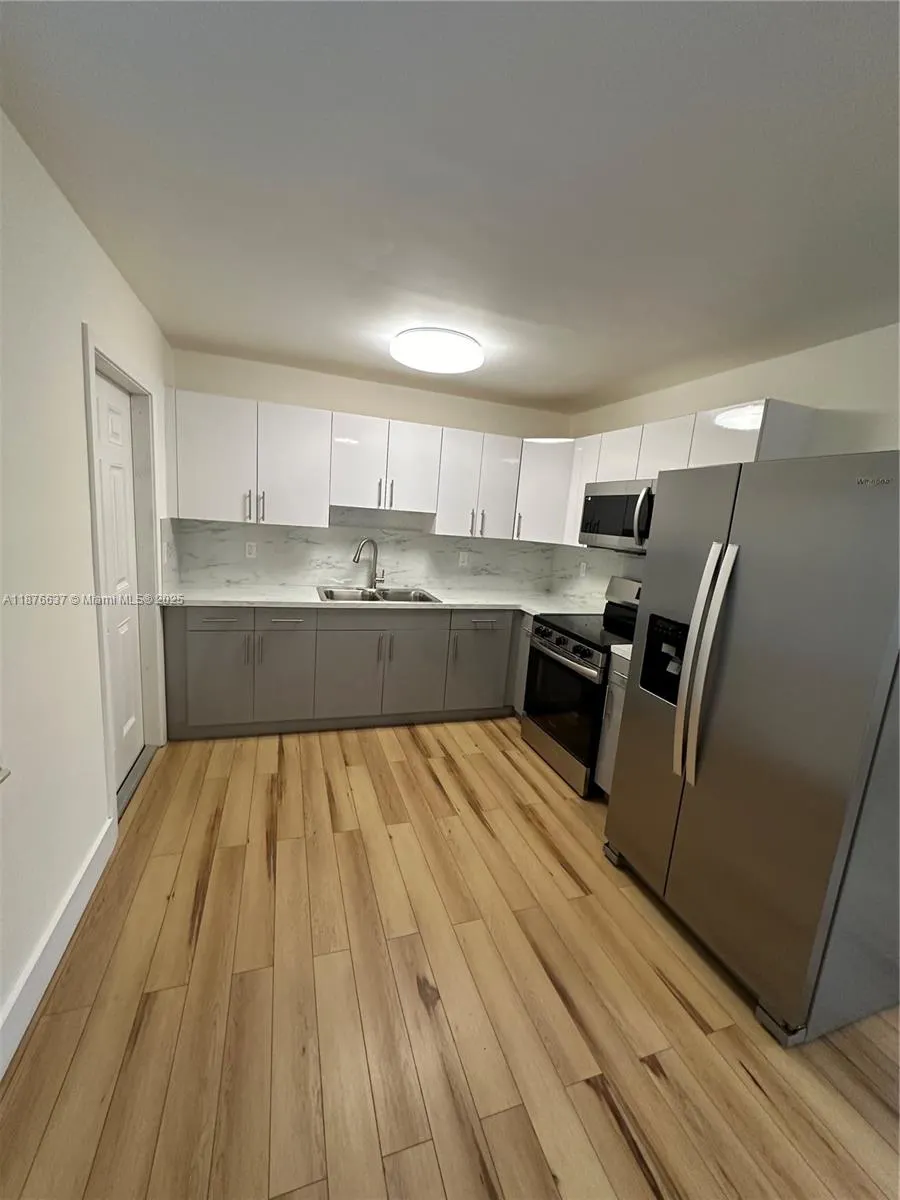 1300 Dunad Ave
