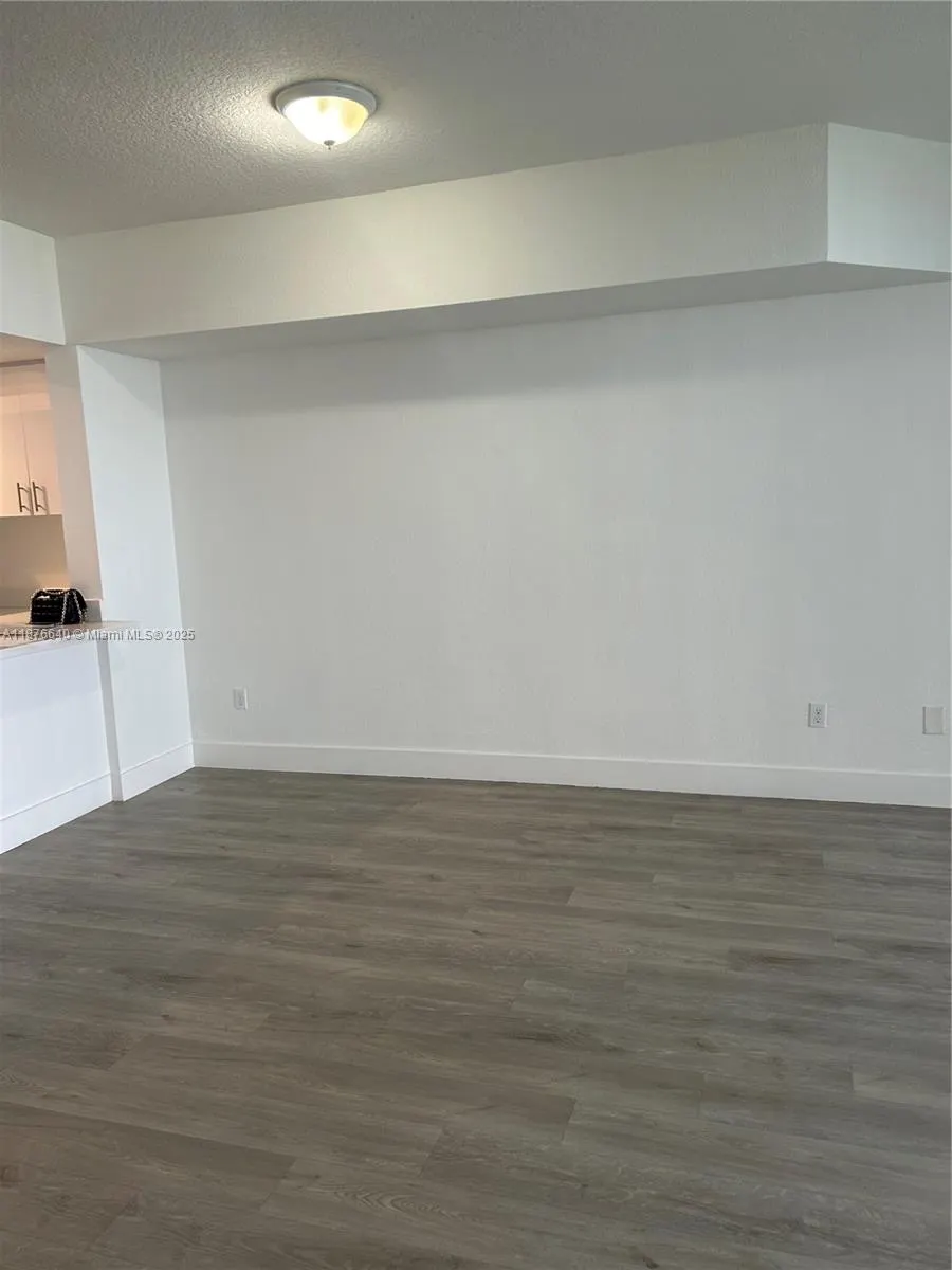 721 SW 148th Ave, #305