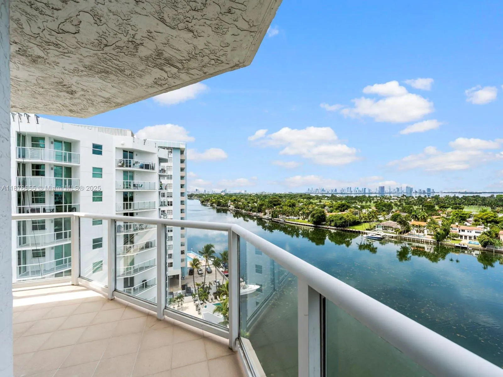 5900 Collins Ave, #1201