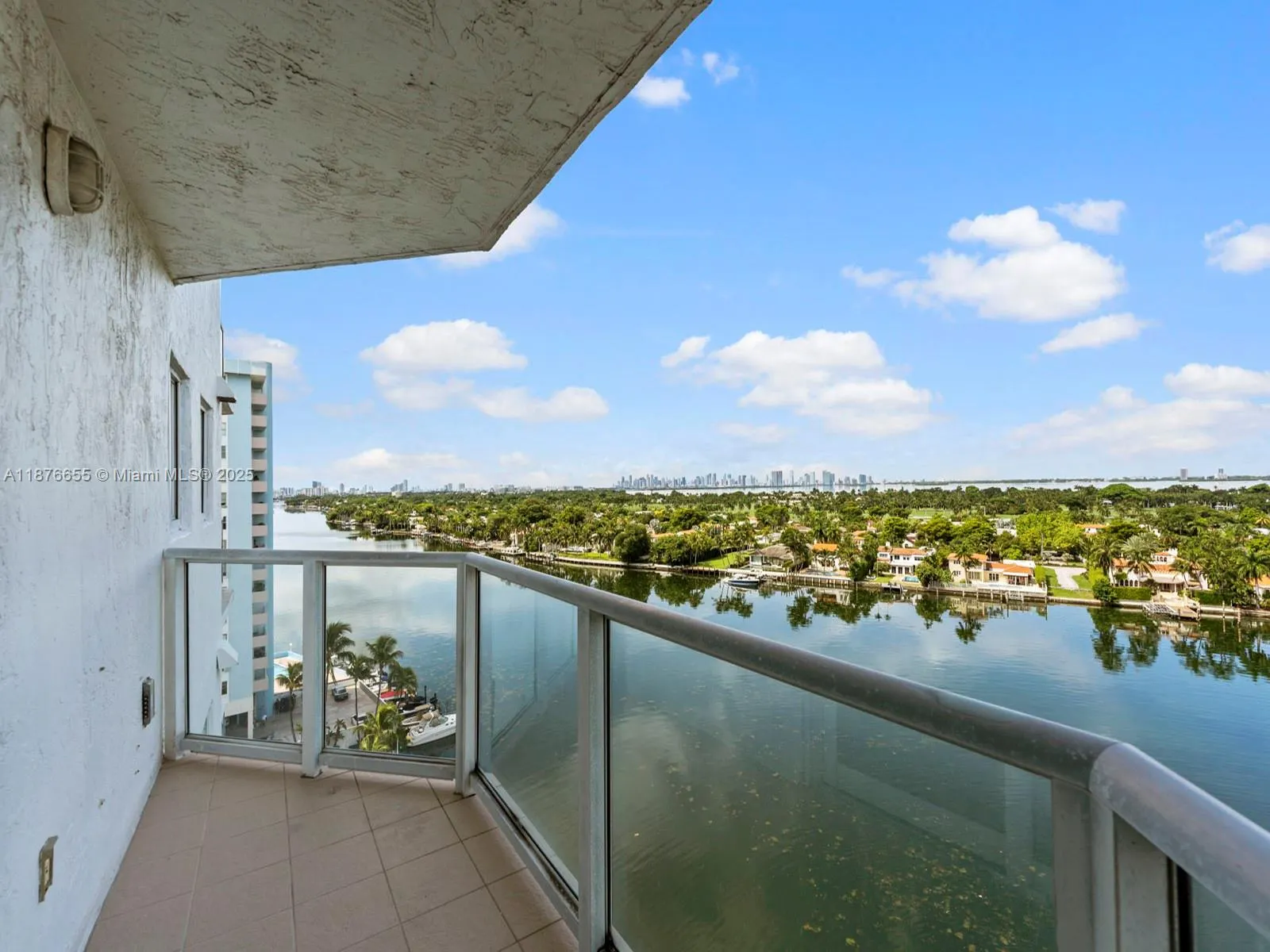 5900 Collins Ave, #1201