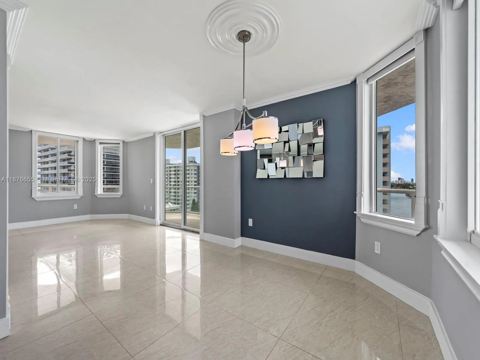 5900 Collins Ave, #1201