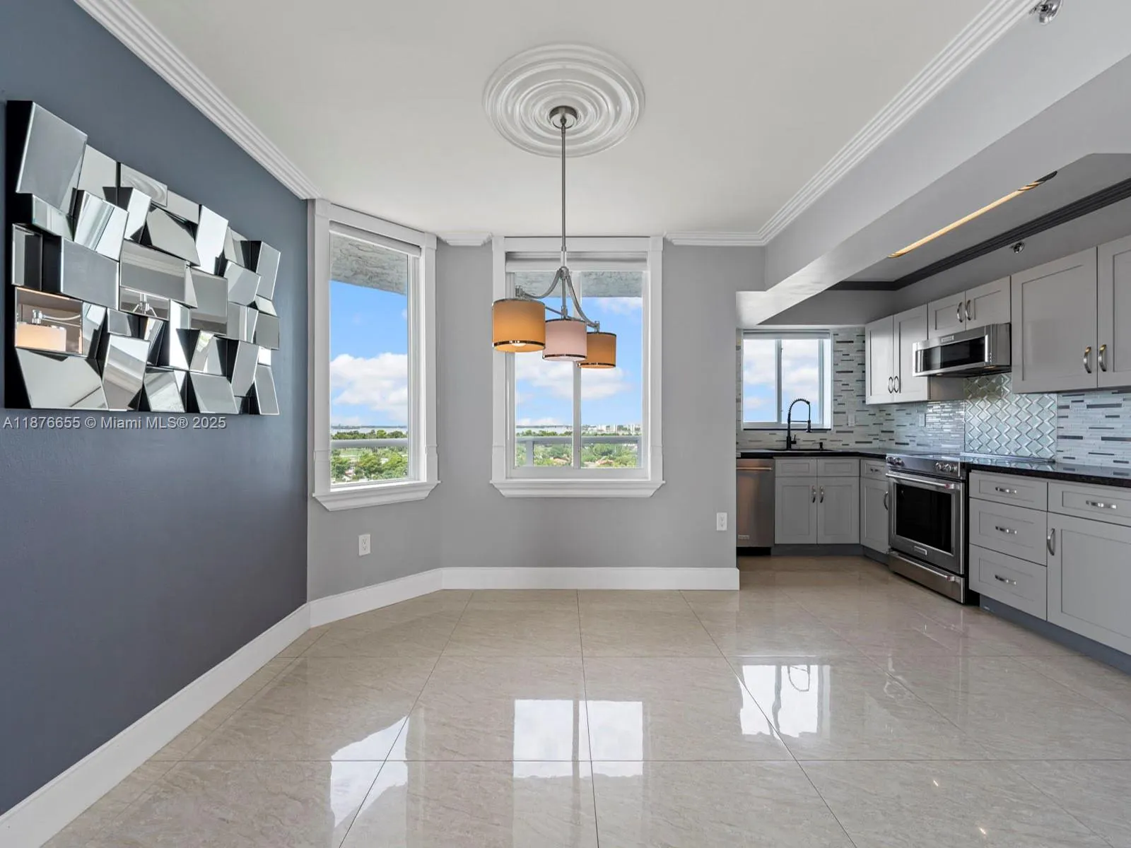 5900 Collins Ave, #1201