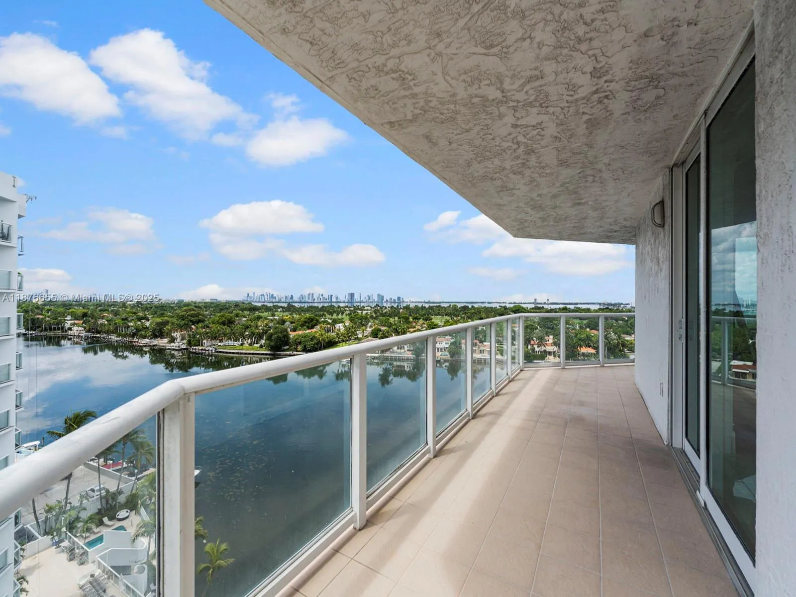 5900 Collins Ave, #1201