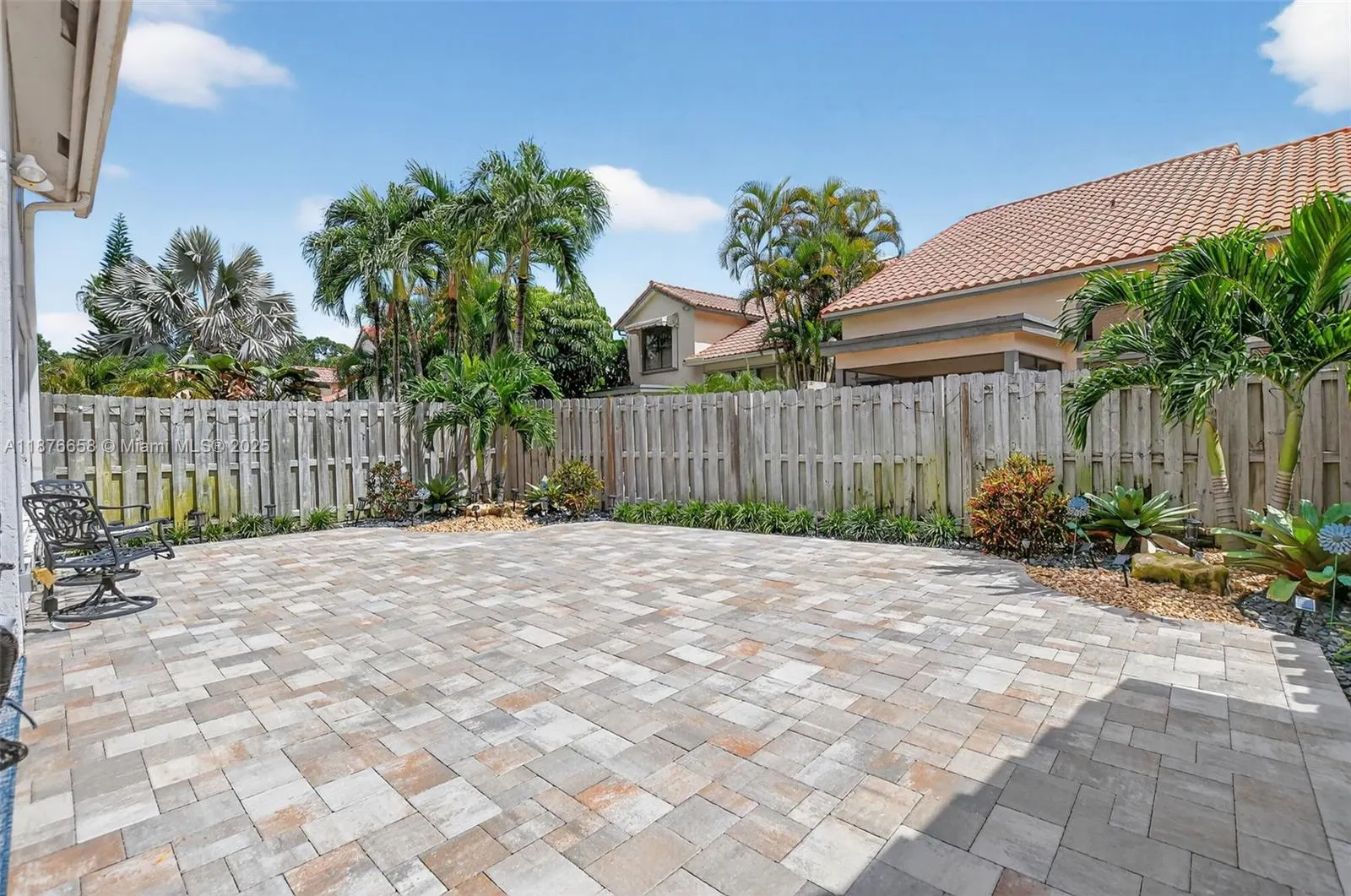 21707 Cromwell Cir