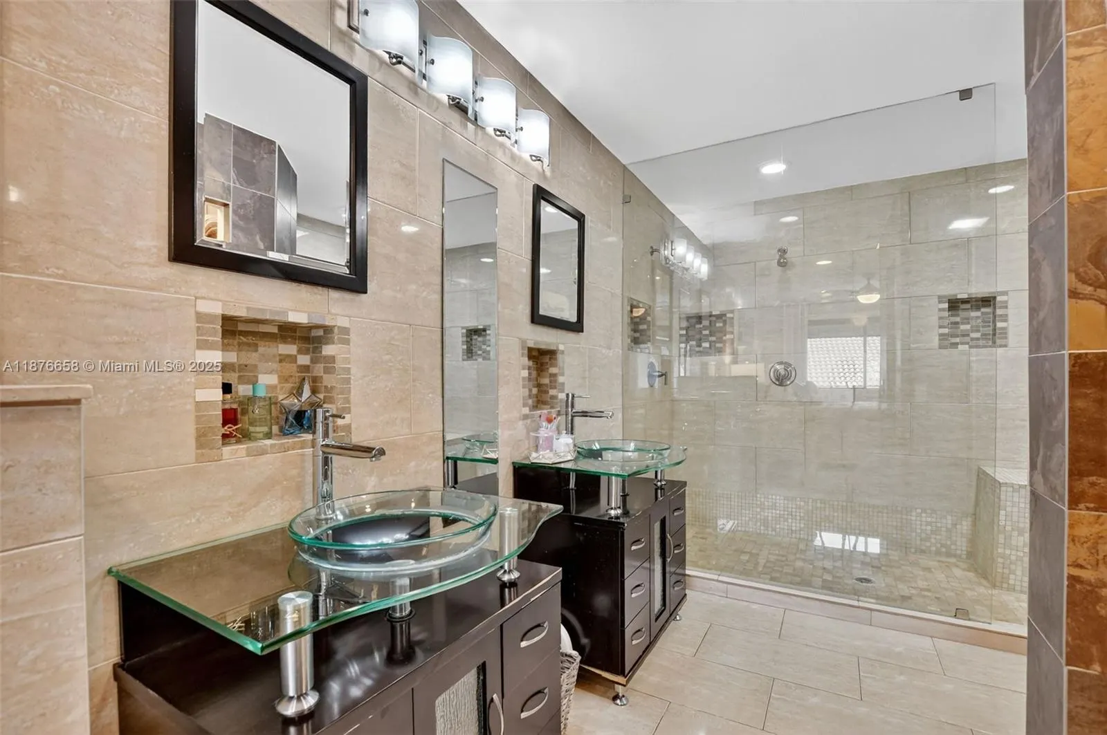 21707 Cromwell Cir