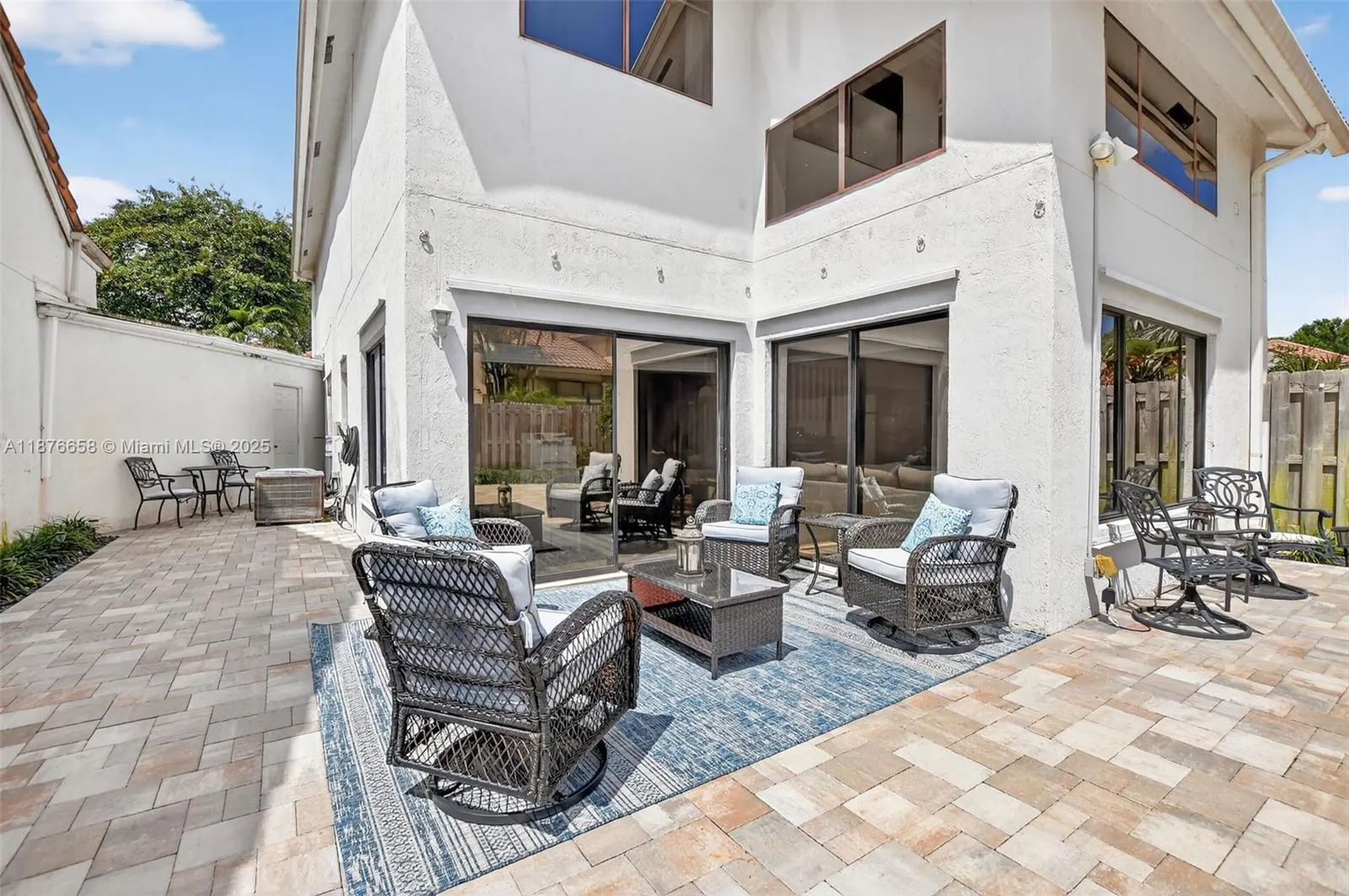 21707 Cromwell Cir