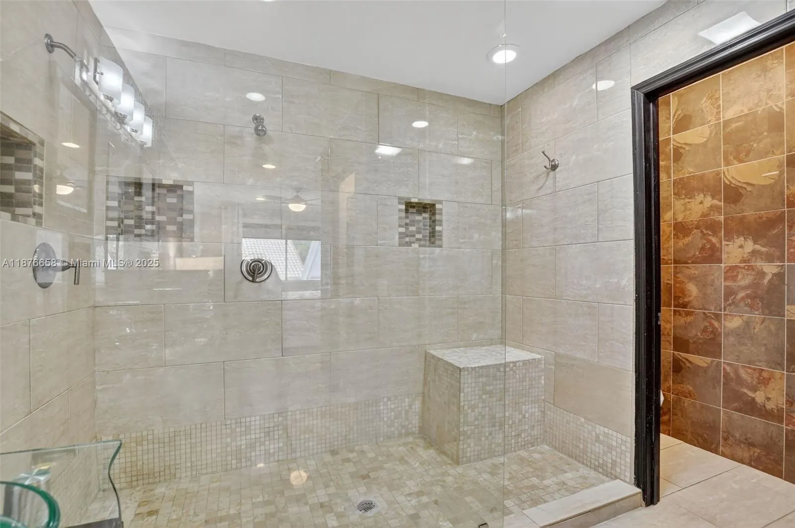 21707 Cromwell Cir