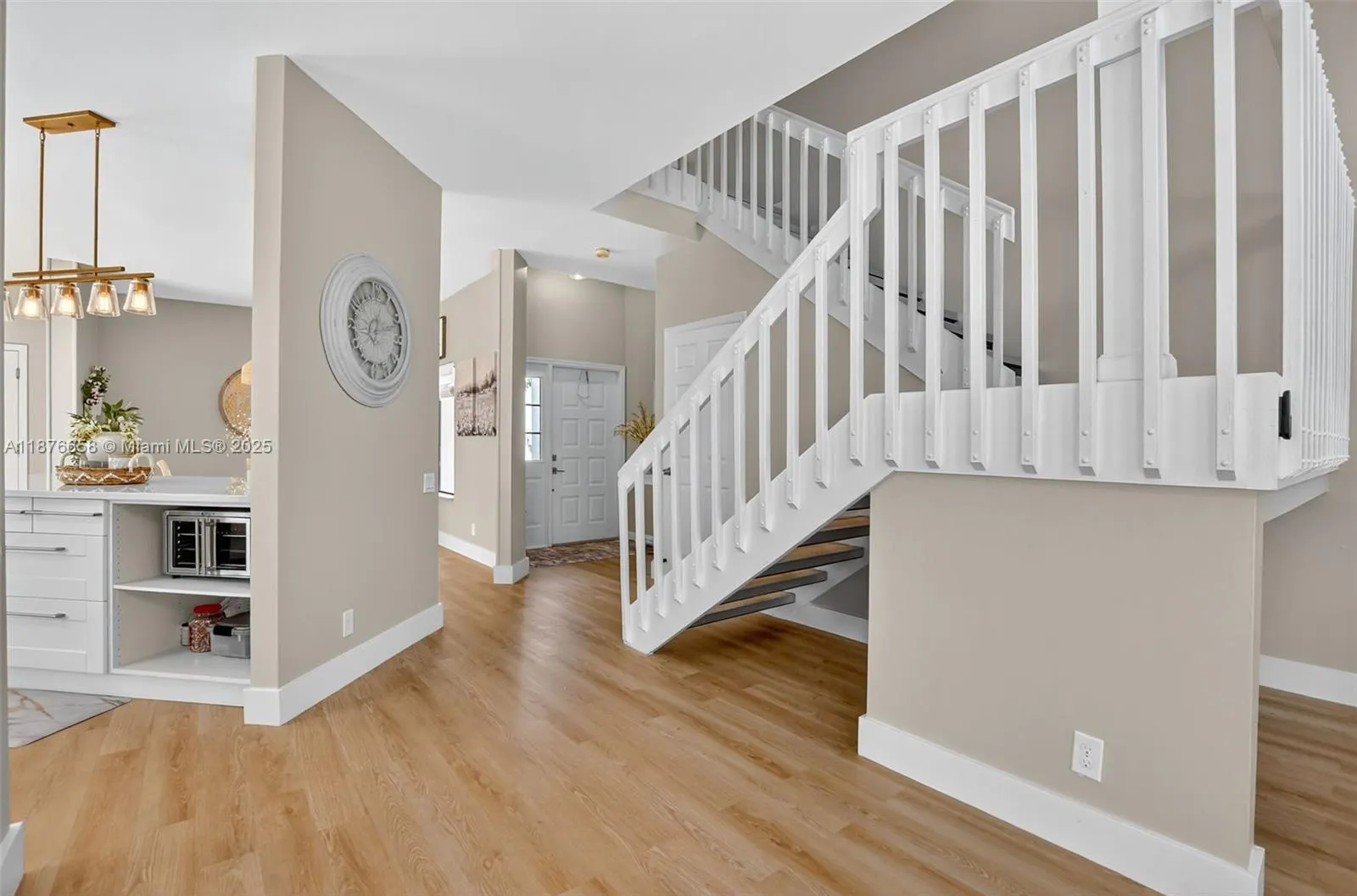 21707 Cromwell Cir