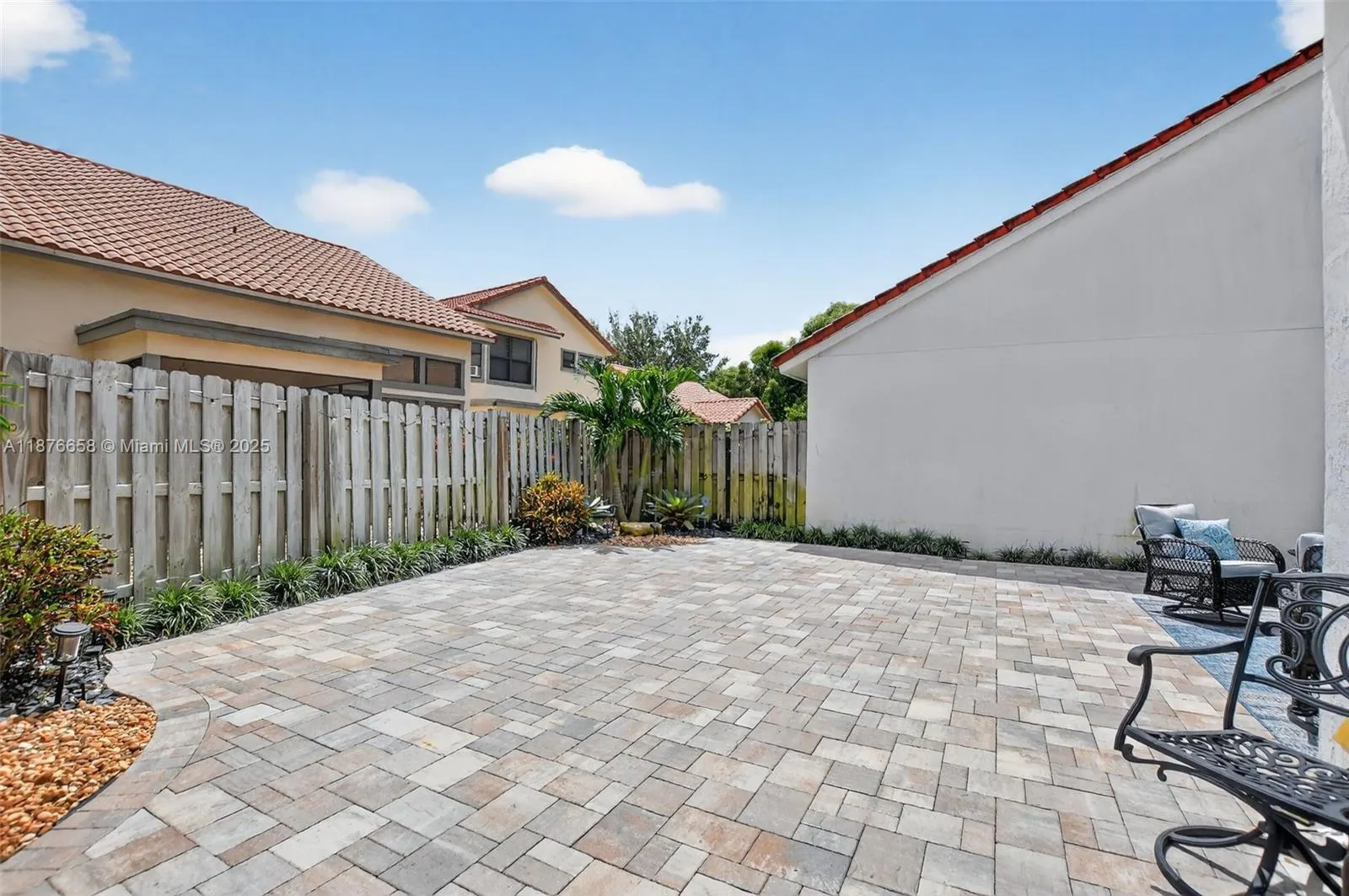 21707 Cromwell Cir