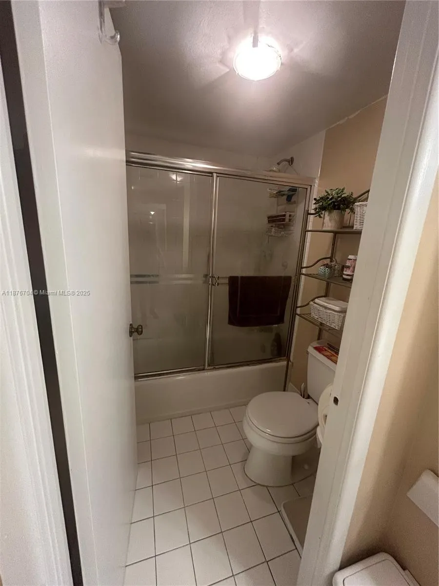 18081 Biscayne Blvd, #1502-4