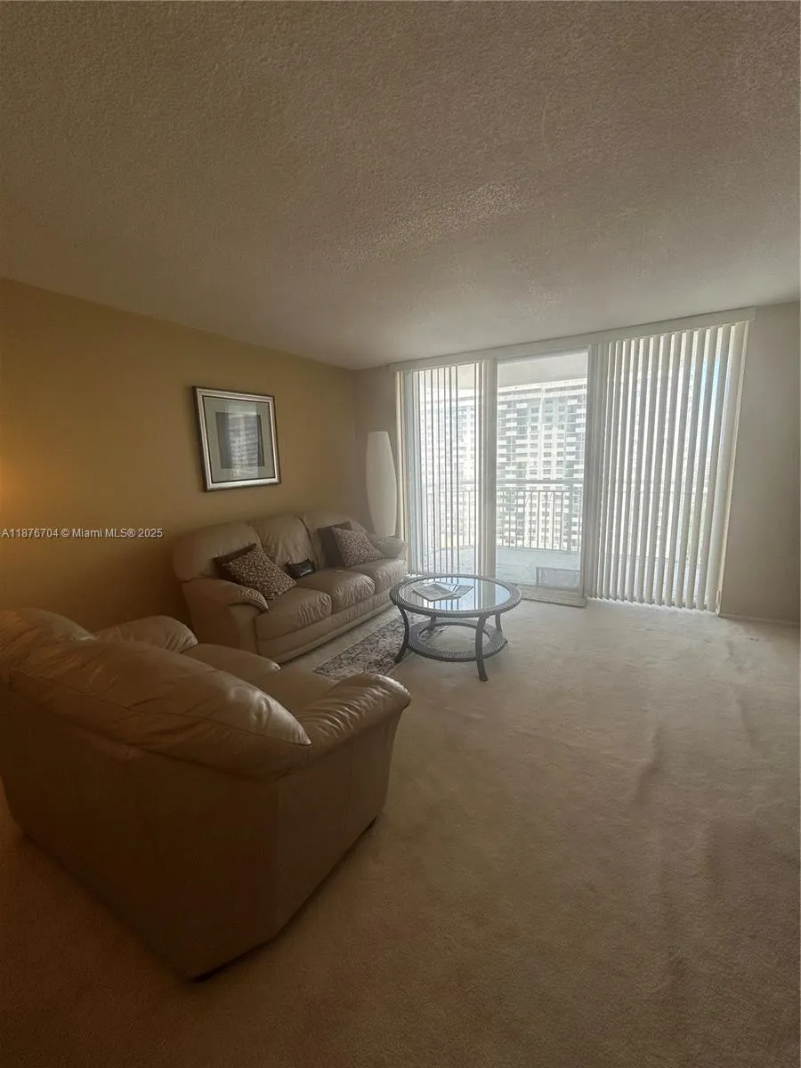 18081 Biscayne Blvd, #1502-4