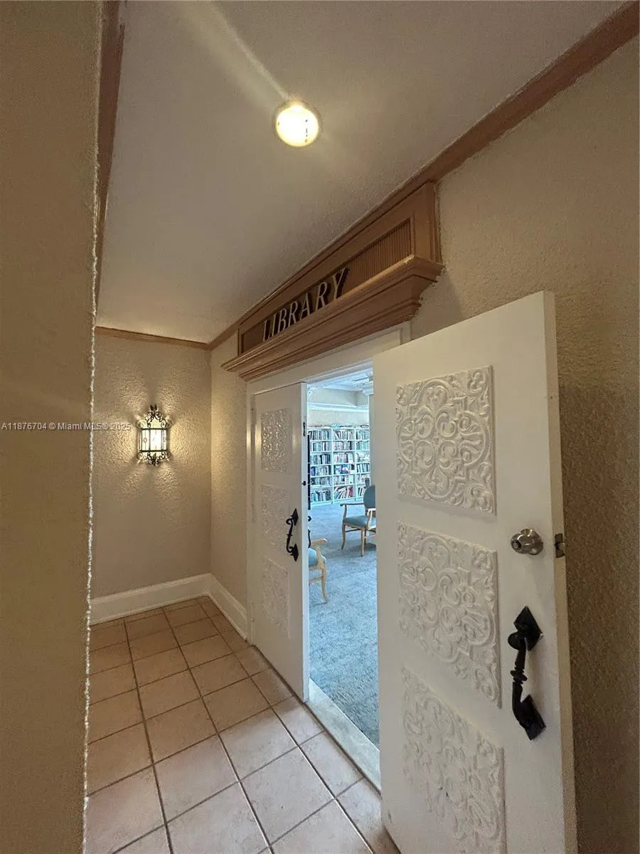 18081 Biscayne Blvd, #1502-4